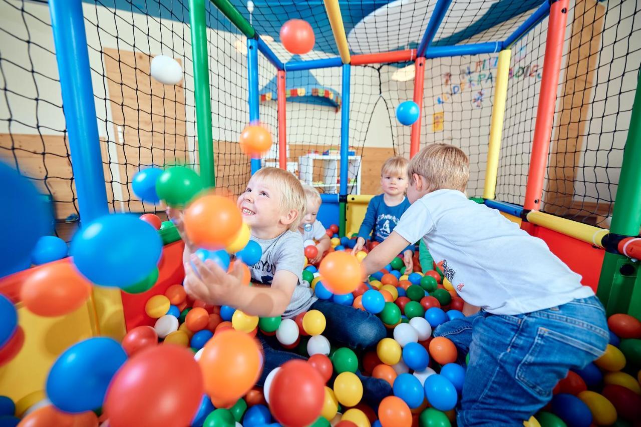 Ferien- Und Familienhotel Alpina Adelboden Dış mekan fotoğraf