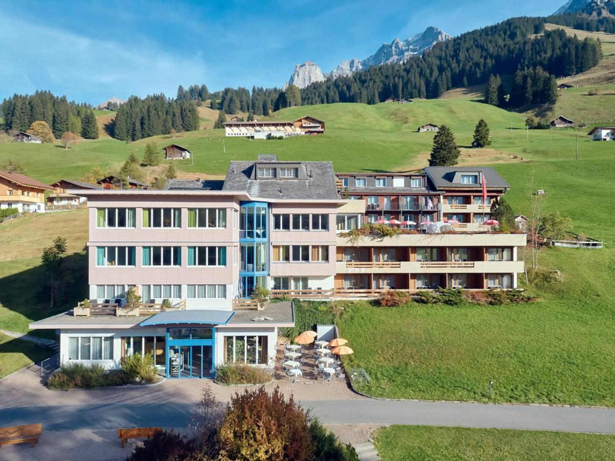 Ferien- Und Familienhotel Alpina Adelboden Dış mekan fotoğraf